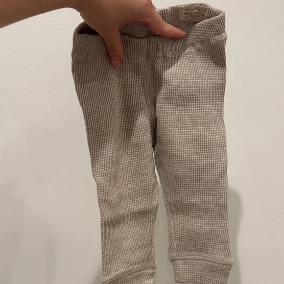 H&M Kids Beige Waffle Knit Long Sleeve Tee - Picture 3 of 3